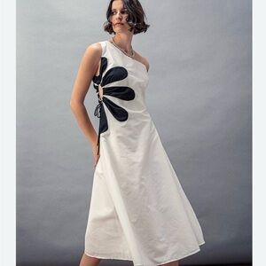 Elegant Black and White One-Shoulder Dress